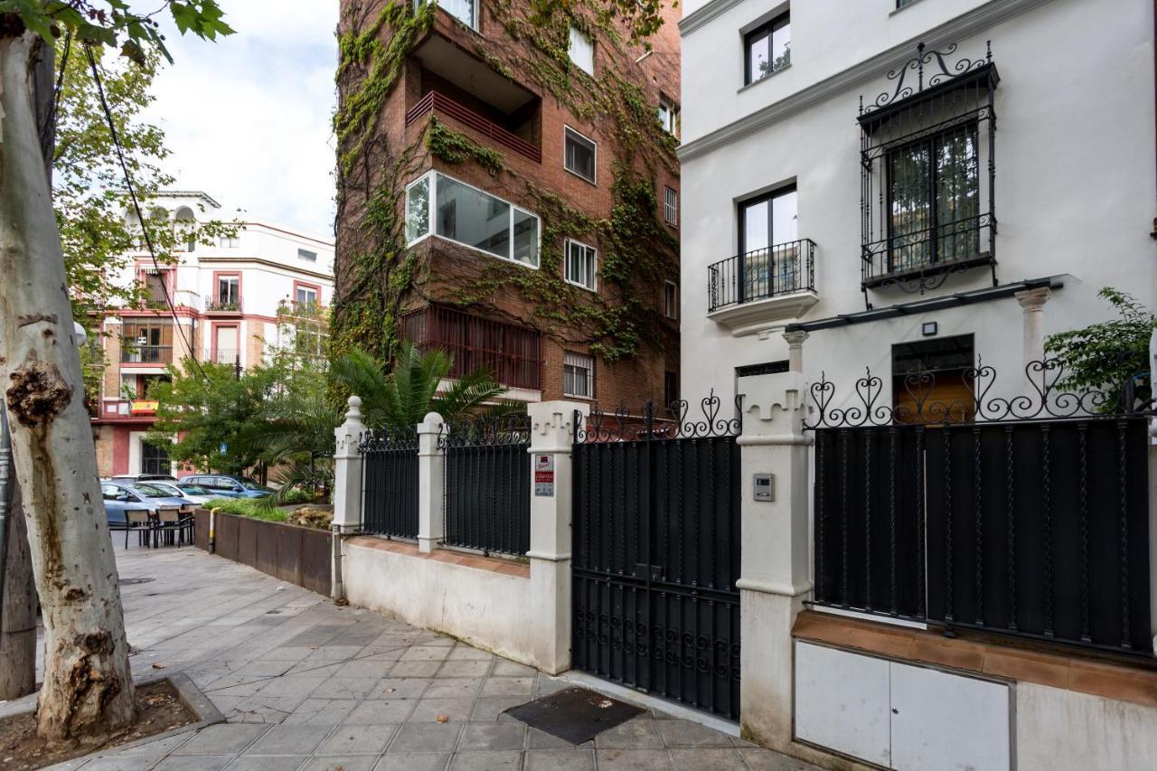 Apartamentos Rg Plaza De Espana إشبيلية المظهر الخارجي الصورة
