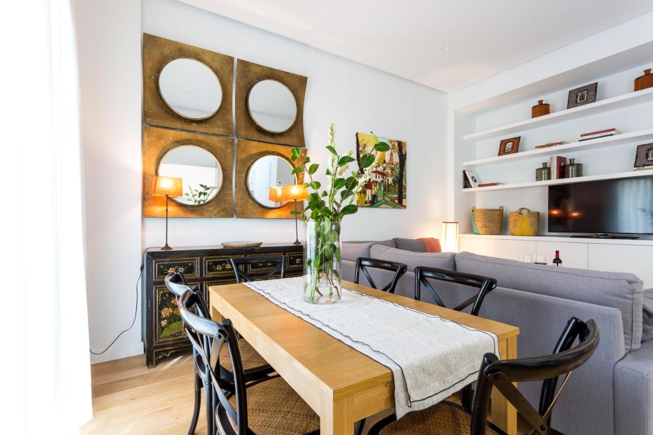 Apartamentos Rg Plaza De Espana إشبيلية المظهر الخارجي الصورة