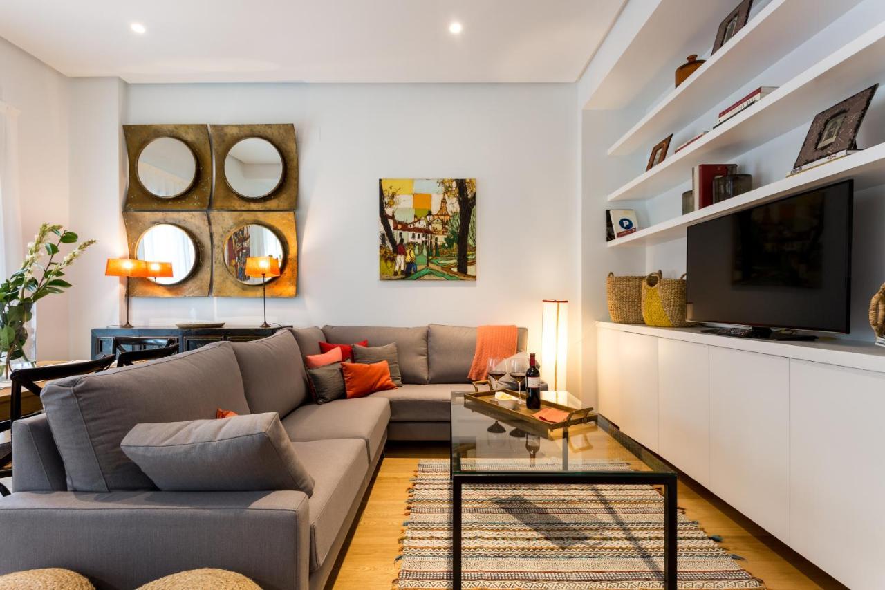 Apartamentos Rg Plaza De Espana إشبيلية المظهر الخارجي الصورة