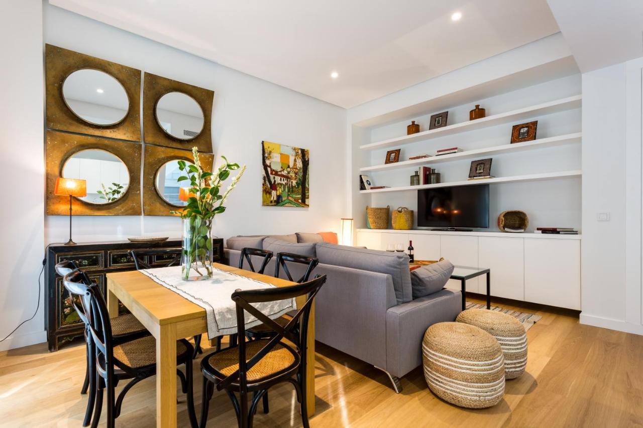 Apartamentos Rg Plaza De Espana إشبيلية المظهر الخارجي الصورة