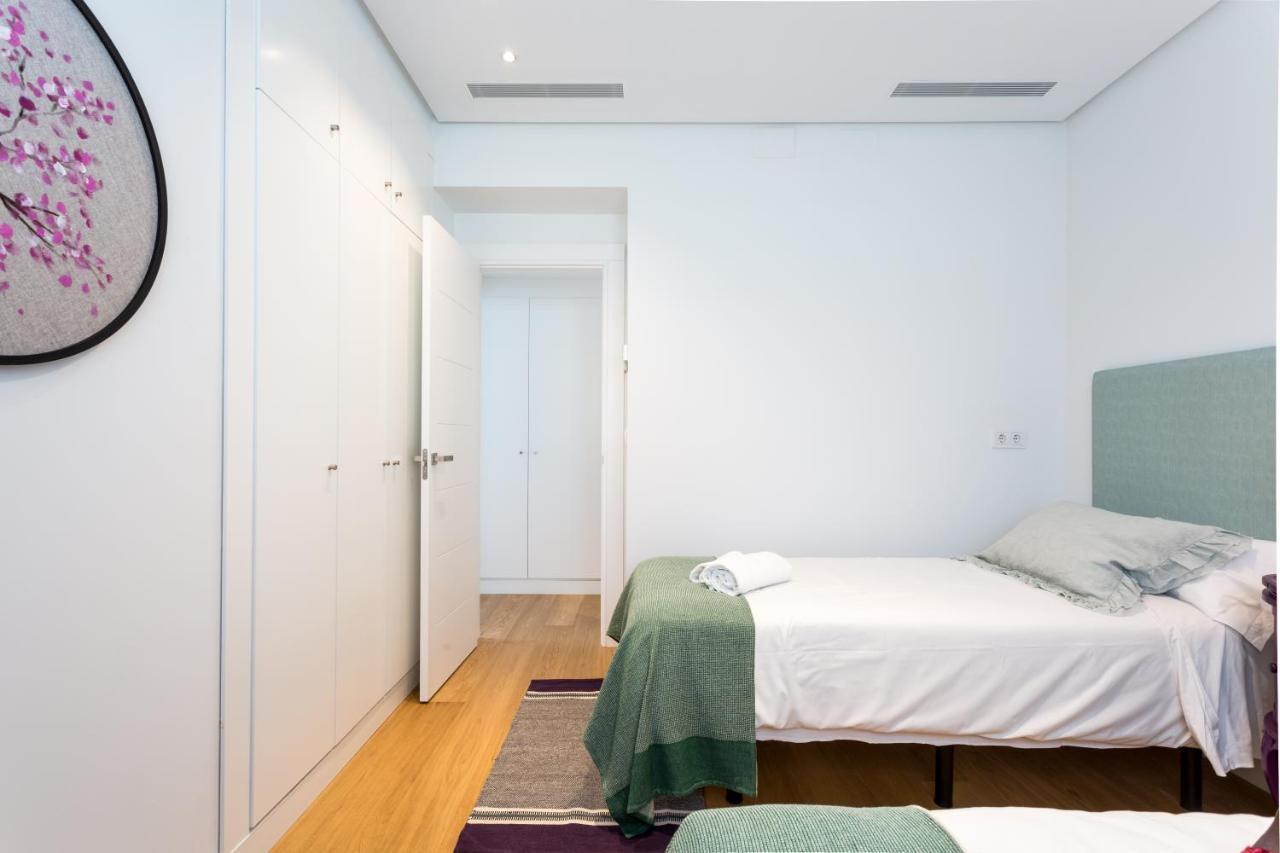 Apartamentos Rg Plaza De Espana إشبيلية المظهر الخارجي الصورة