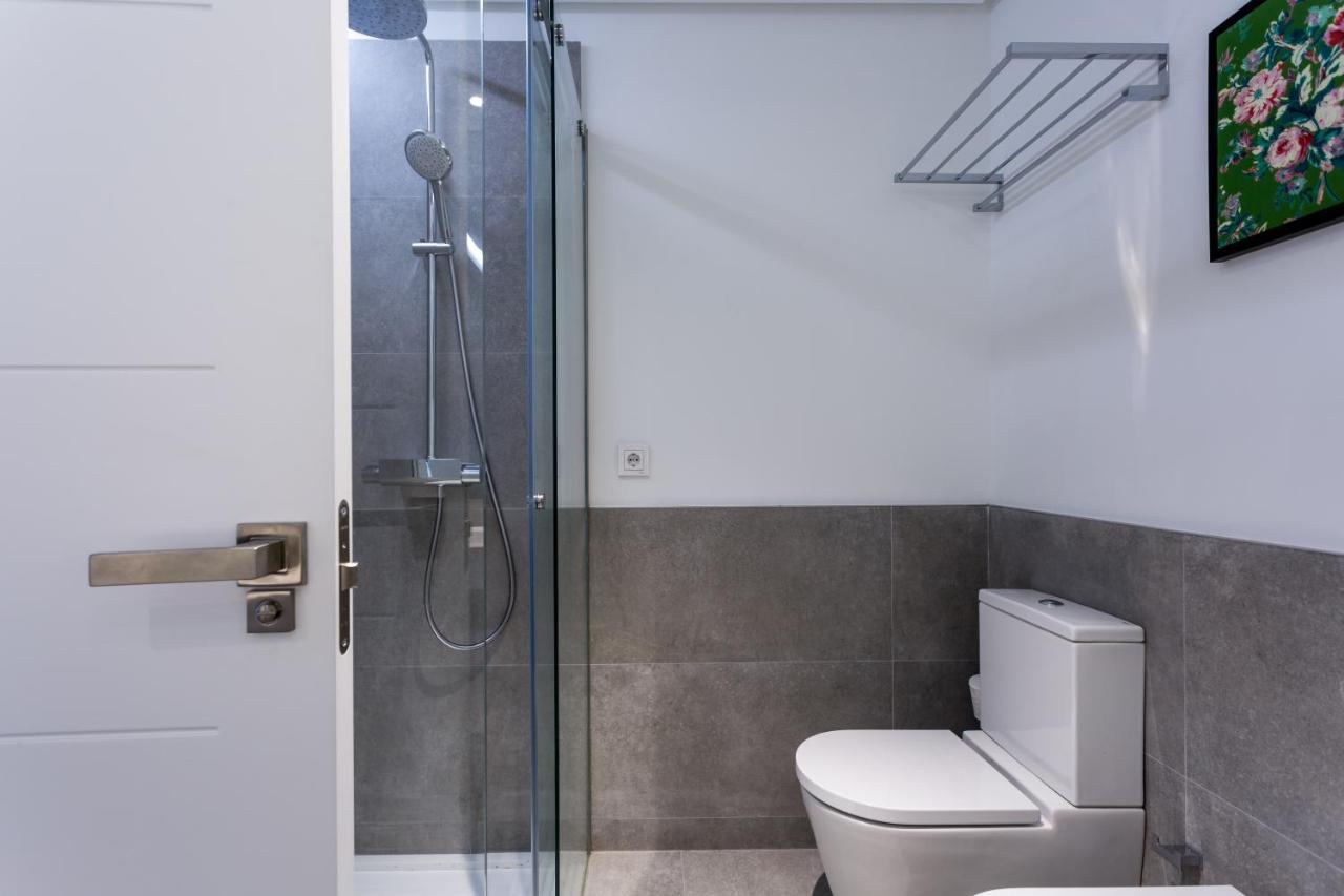 Apartamentos Rg Plaza De Espana إشبيلية المظهر الخارجي الصورة