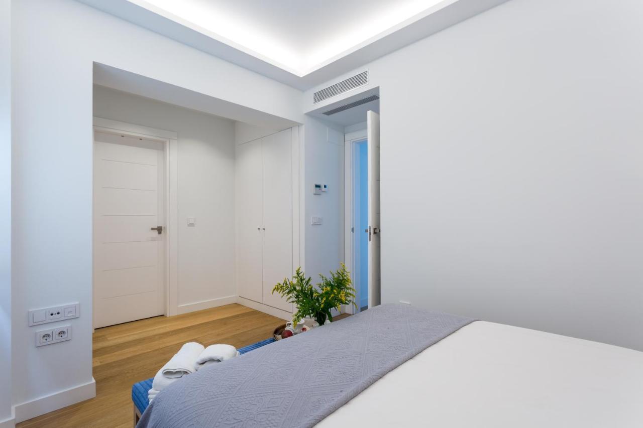 Apartamentos Rg Plaza De Espana إشبيلية المظهر الخارجي الصورة